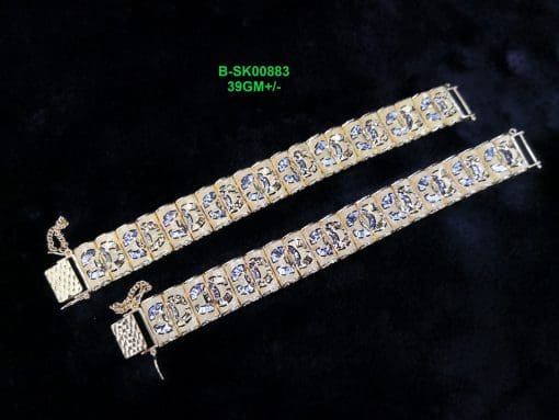 B-SK00883