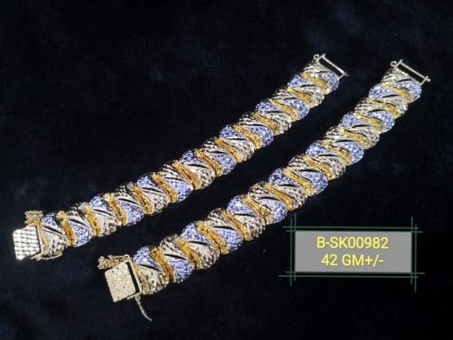 B-SK00982