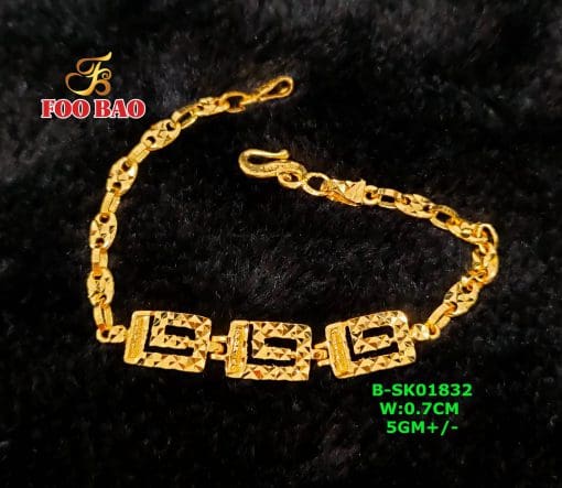 B-SK01832